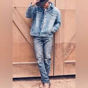 TALL Wrangler distressed retro bootcut jeans 31/38